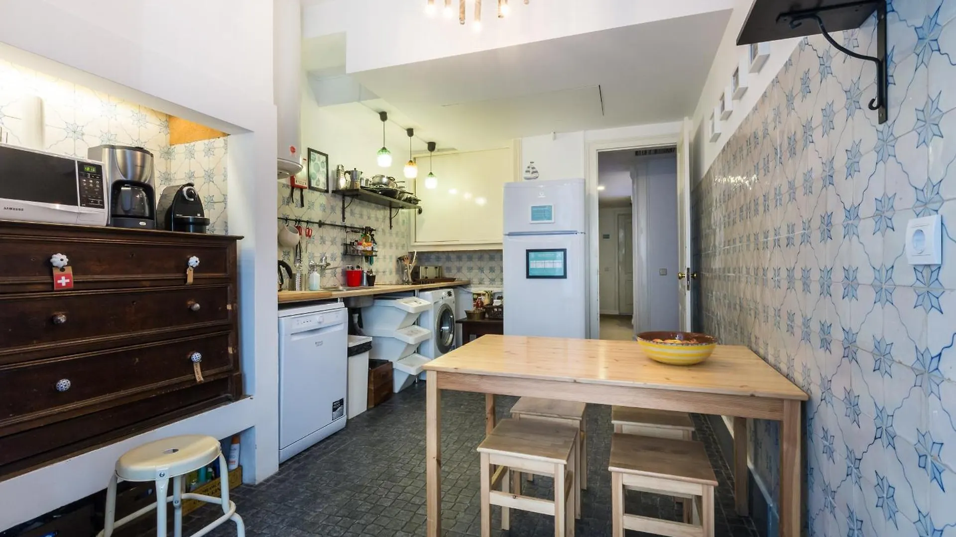 Hotel House Sao Bento Lisboa 2*,  Portugal
